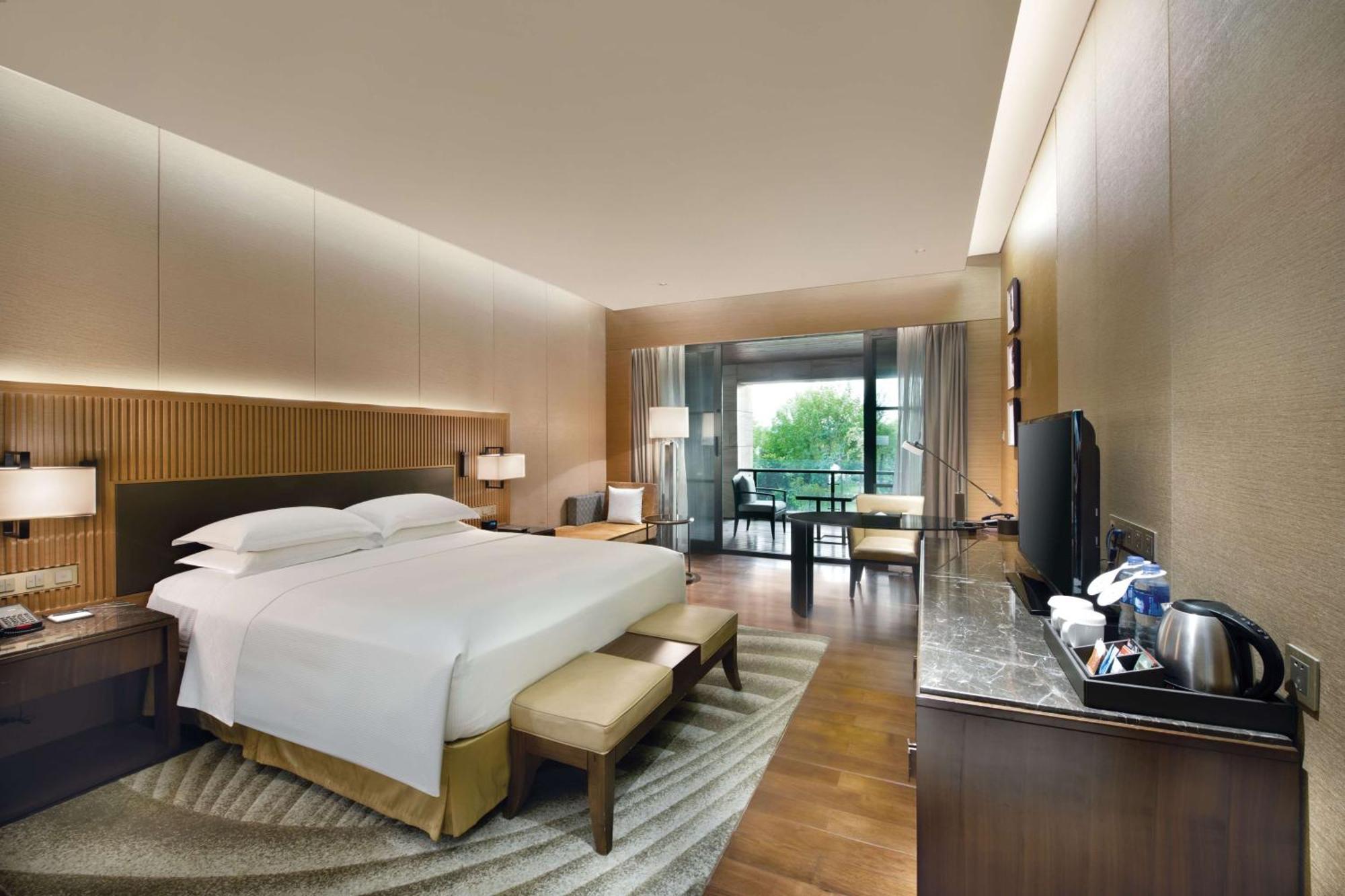 Hilton Wuhan Optics Valley Exteriér fotografie