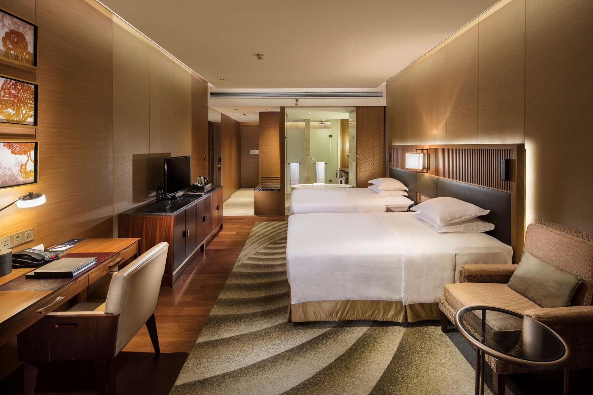 Hilton Wuhan Optics Valley Exteriér fotografie