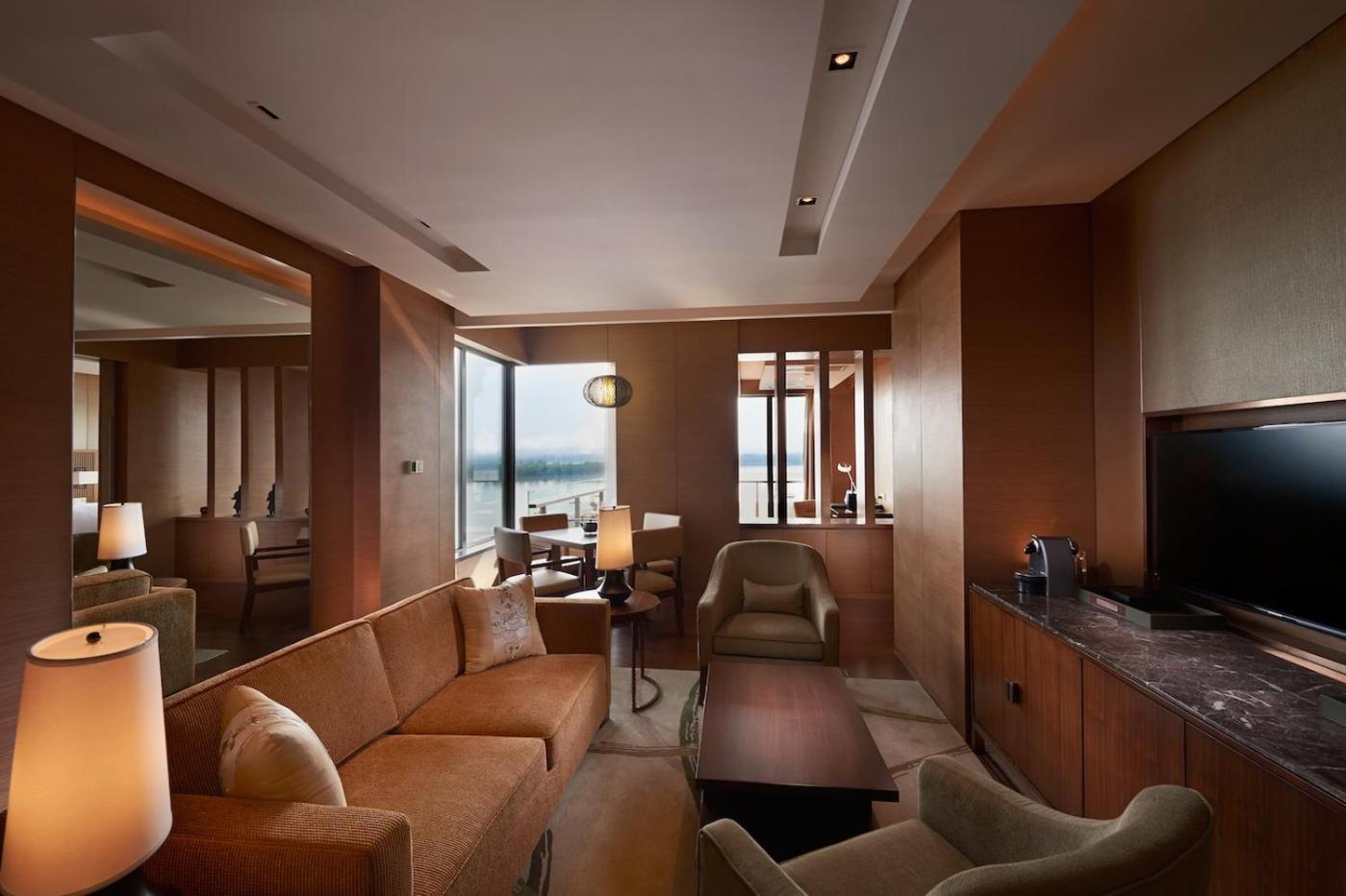 Hilton Wuhan Optics Valley Exteriér fotografie